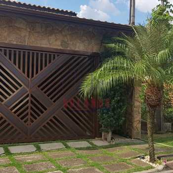 Casa em Amparo, bairro Parque Modelo