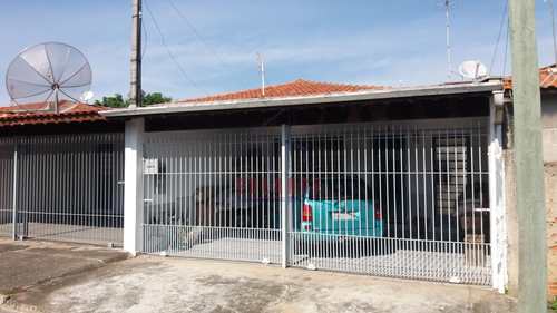 Casa, código 2077 em Amparo, bairro Parque Modelo