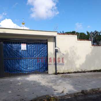 Casa em Amparo, bairro Jardim Modelo