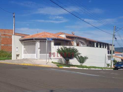 Casa, código 2255 em Amparo, bairro Parque Modelo