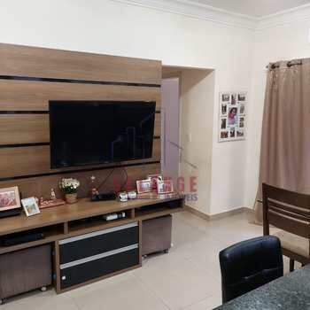 Apartamento em Amparo, bairro Jardim São Dimas