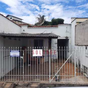 Casa em Amparo, bairro Ribeirão