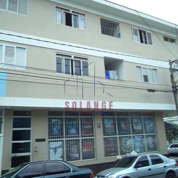 Apartamento em Amparo, bairro Centro
