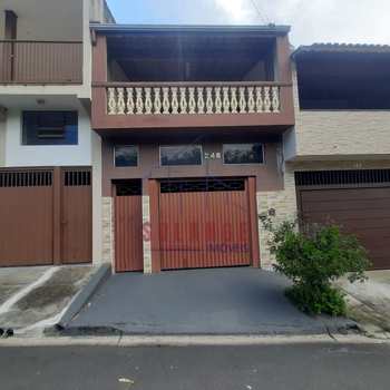 Casa em Amparo, bairro Jardim Silvestre IV