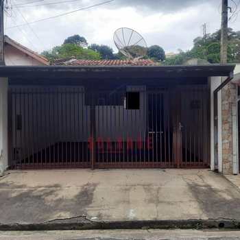 Casa em Amparo, bairro Jardim Silmara