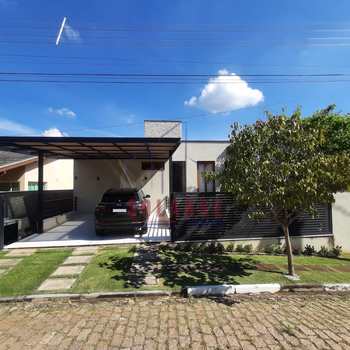 Casa de Condomínio em Amparo, bairro São Judas