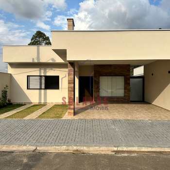 Casa de Condomínio em Amparo, bairro Jardim São Roberto