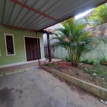 Casa em Amparo, bairro Jardim Silmara