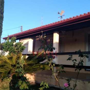 Casa em Amparo, bairro Jardim Santa Cecília