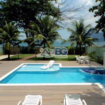 Casa em Ilhabela, bairro Curral