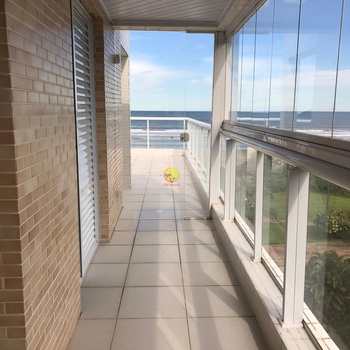 Cobertura em Bertioga, bairro Indaiá