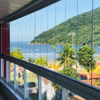 Apartamento em Bertioga, bairro Centro