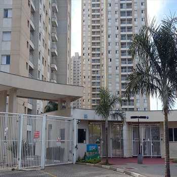 Apartamento em Taboão da Serra, bairro Jardim Henriqueta