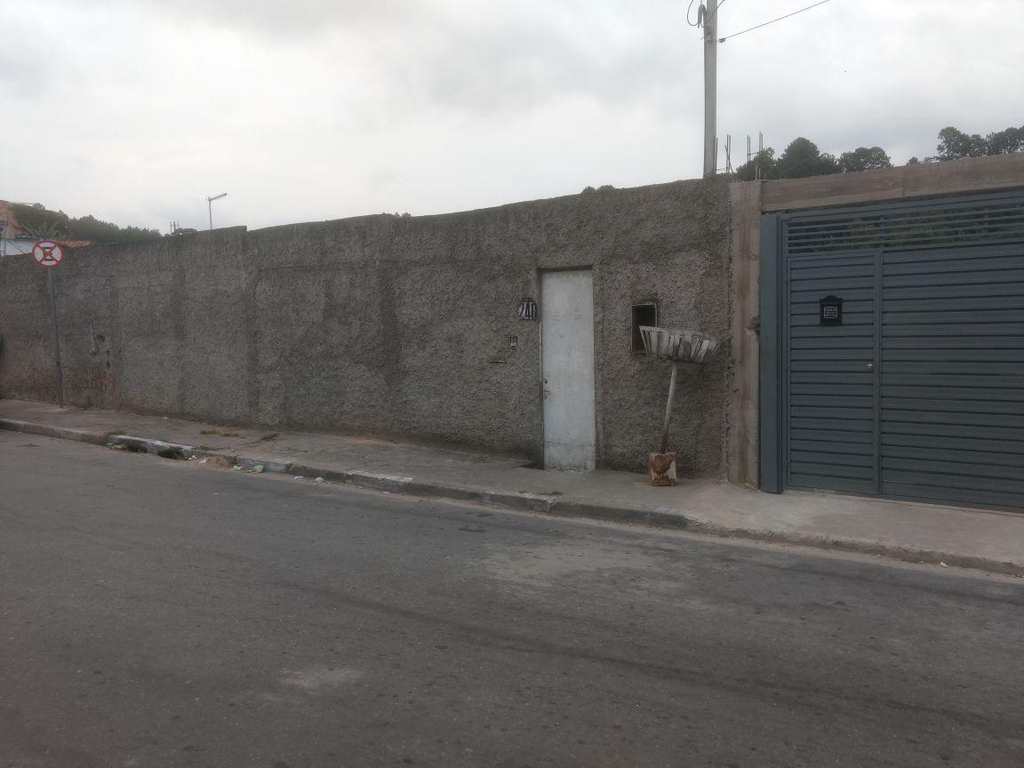 Sobrado em Itapecerica da Serra, no bairro Engenho