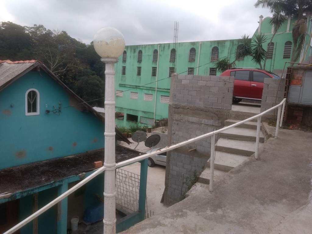 Sobrado em Itapecerica da Serra, no bairro Engenho