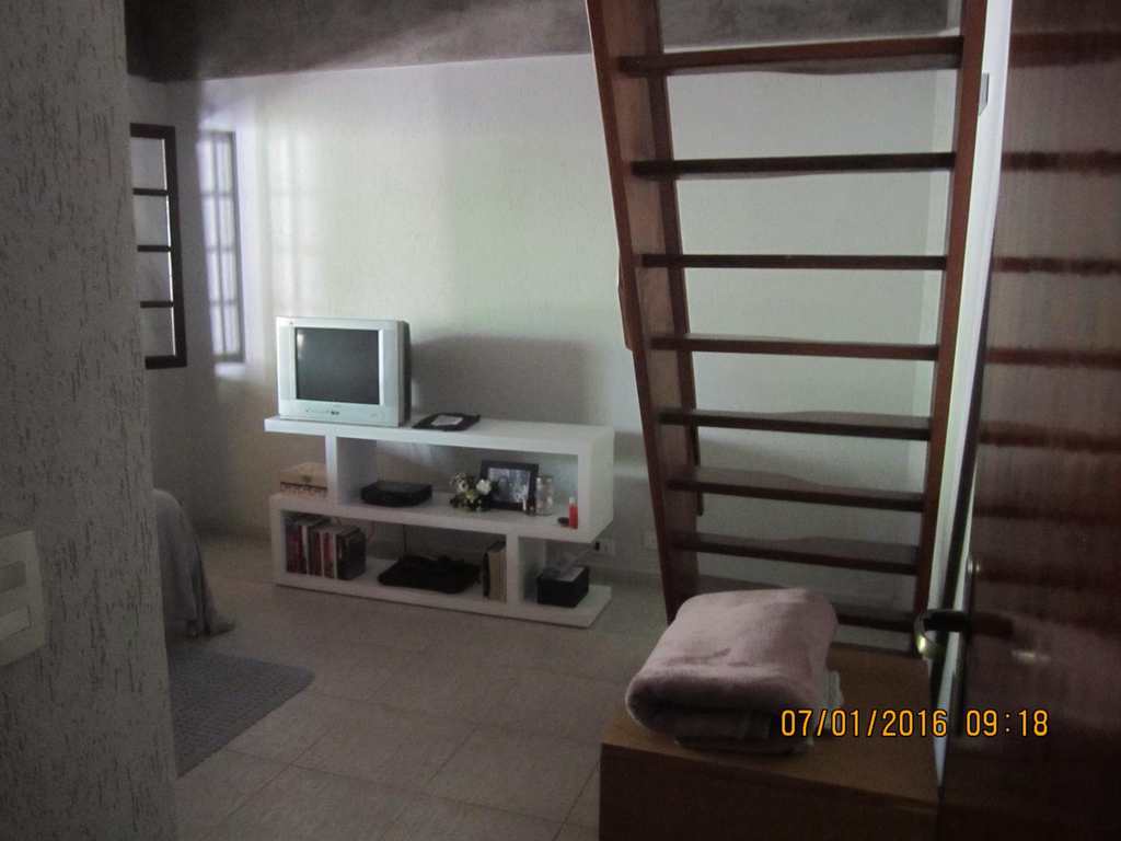 Casa de Condomínio em Itapecerica da Serra, no bairro Jardim Petrópolis