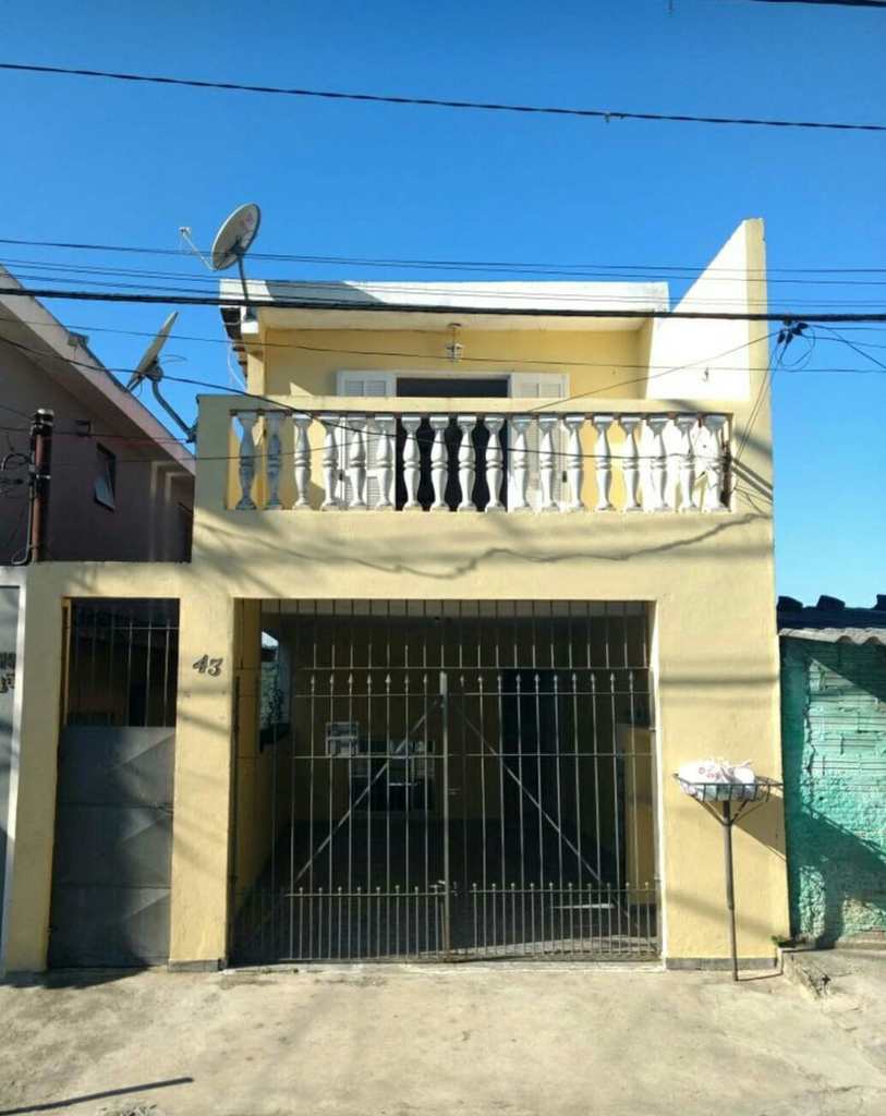 Sobrado em Itapecerica da Serra, no bairro Jardim São Pedro