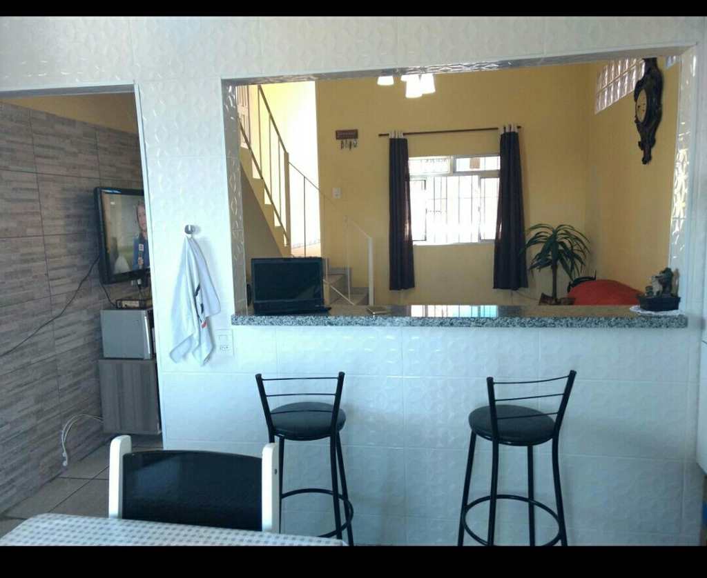 Sobrado em Itapecerica da Serra, no bairro Jardim São Pedro