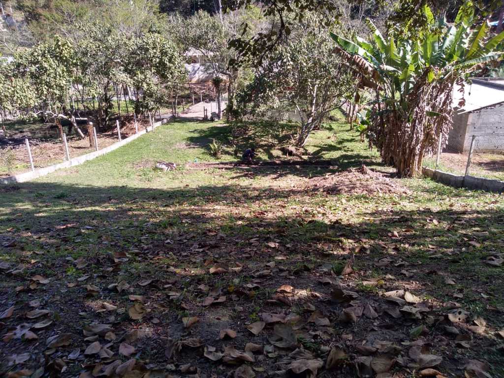 Terreno em Itapecerica da Serra, no bairro Parque Yara Cecy
