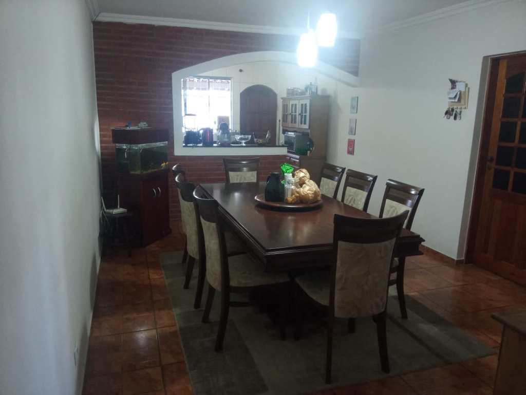 Casa em Embu-Guaçu, no bairro Chácara Flórida