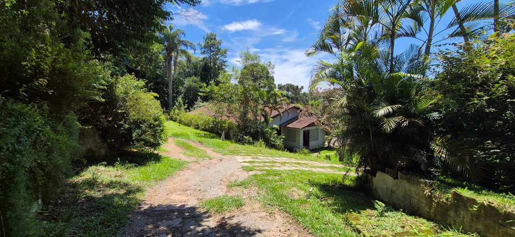 Chácara em Itapecerica da Serra, no bairro da Lagoa