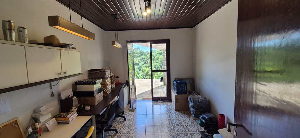 Chácara em Itapecerica da Serra, no bairro da Lagoa