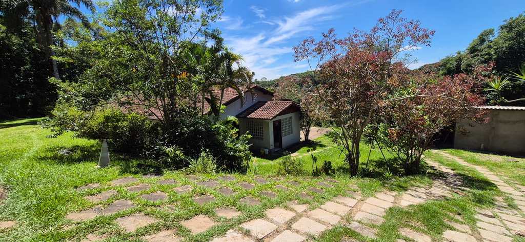 Chácara em Itapecerica da Serra, no bairro da Lagoa