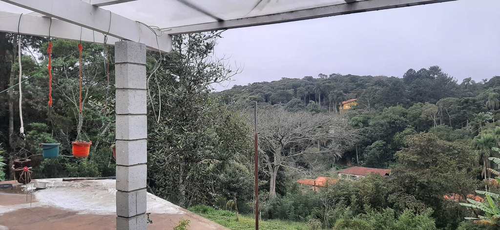 Chácara em Itapecerica da Serra, no bairro da Lagoa