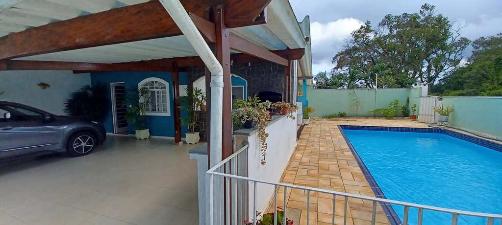 Casa em Itapecerica da Serra, no bairro Jardim Marilú