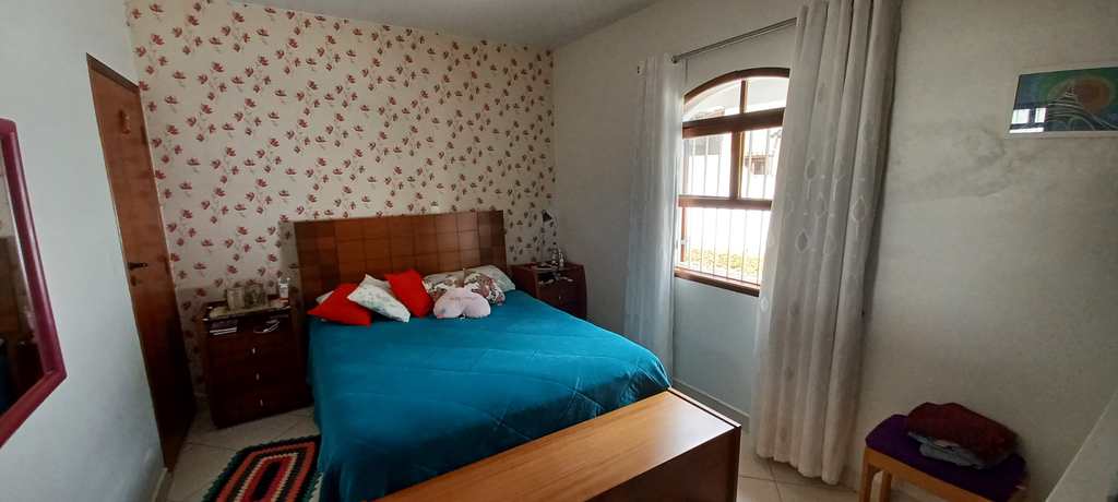 Casa em Itapecerica da Serra, no bairro Jardim Marilú