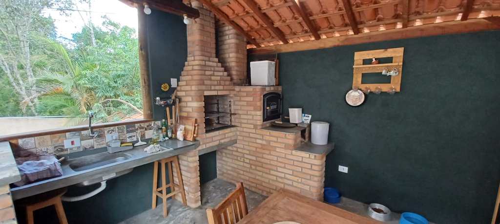 Casa em Itapecerica da Serra, no bairro Itaquaciara