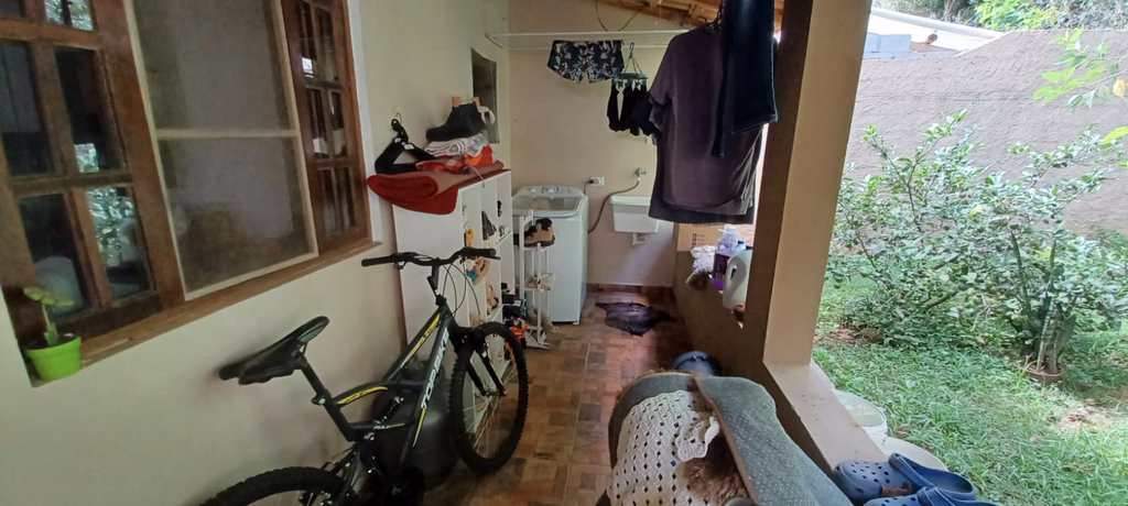 Casa em Itapecerica da Serra, no bairro Itaquaciara