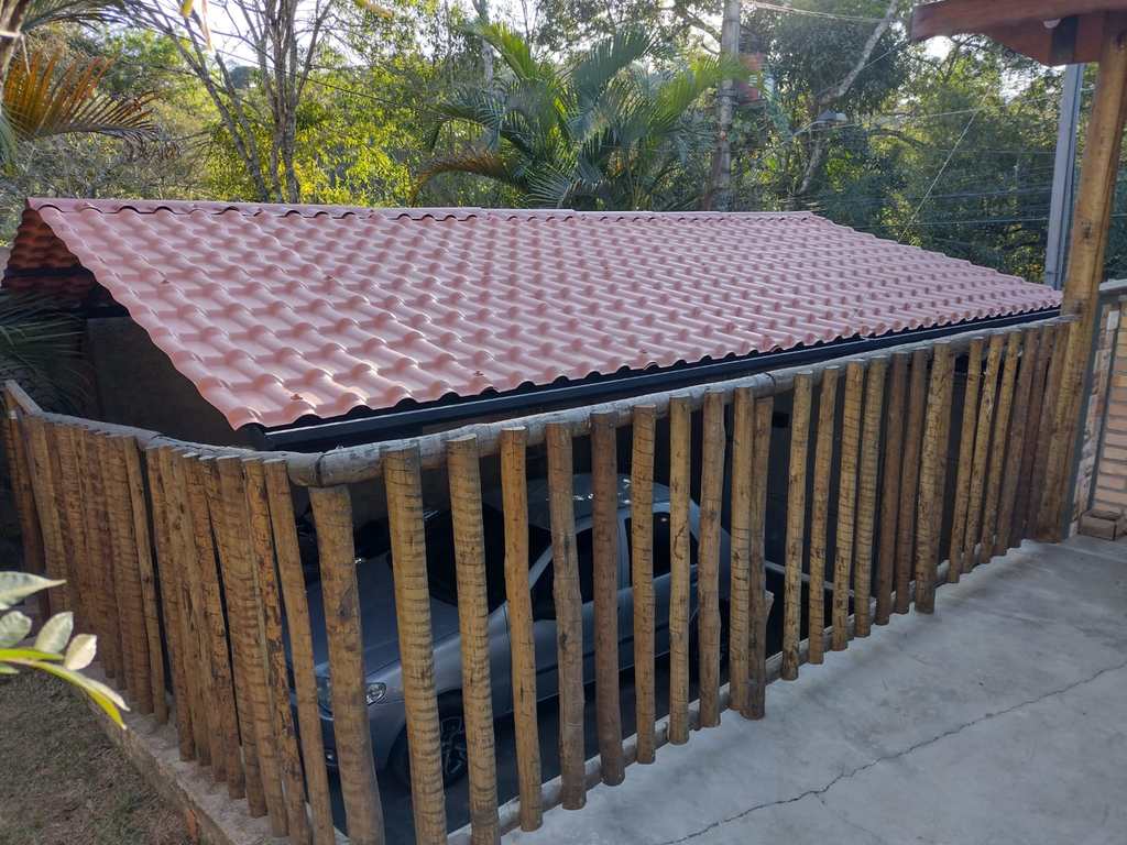 Casa em Itapecerica da Serra, no bairro Itaquaciara