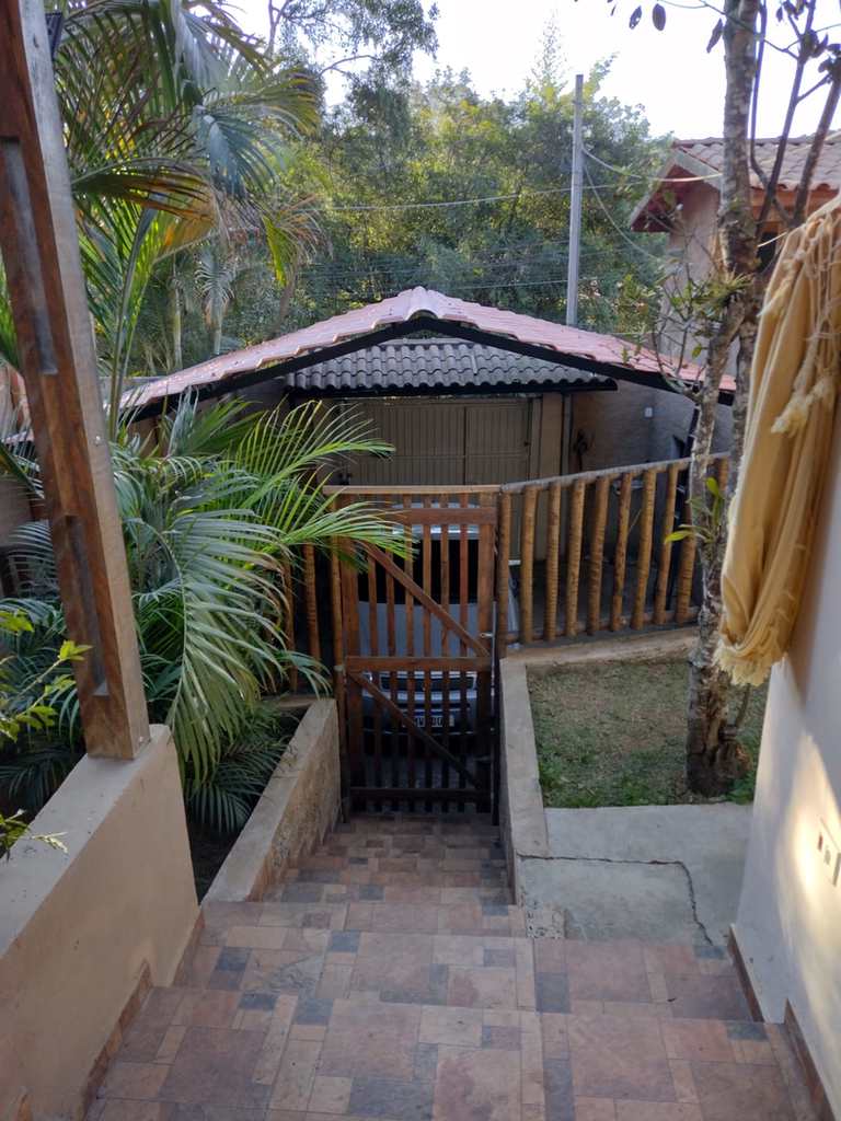 Casa em Itapecerica da Serra, no bairro Itaquaciara