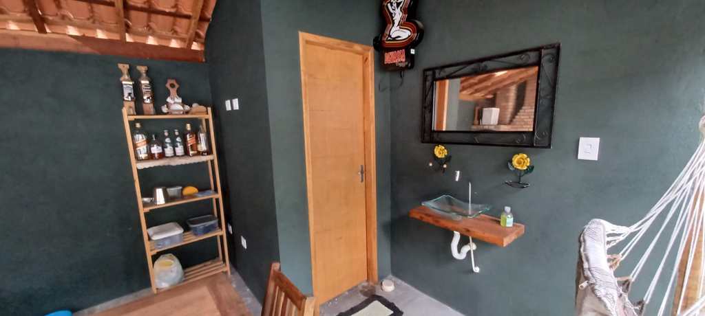 Casa em Itapecerica da Serra, no bairro Itaquaciara