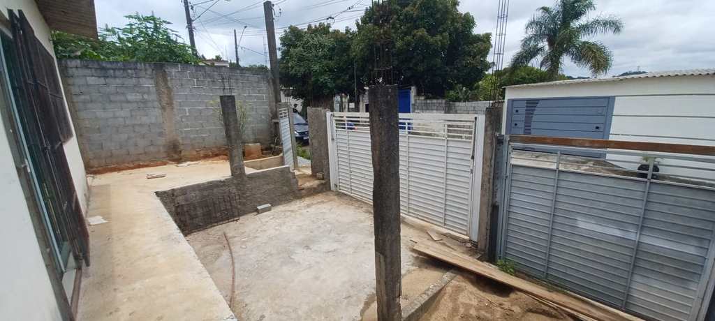 Casa em Itapecerica da Serra, no bairro Parque Santa Adélia