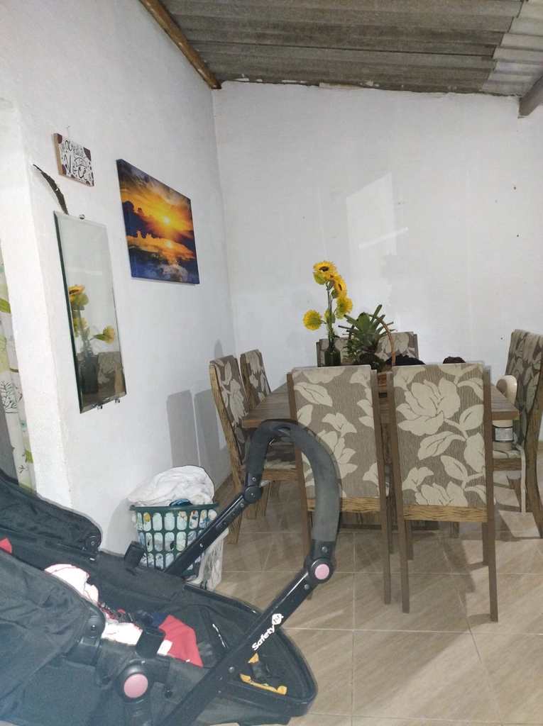 Casa em Itapecerica da Serra, no bairro Itaquaciara