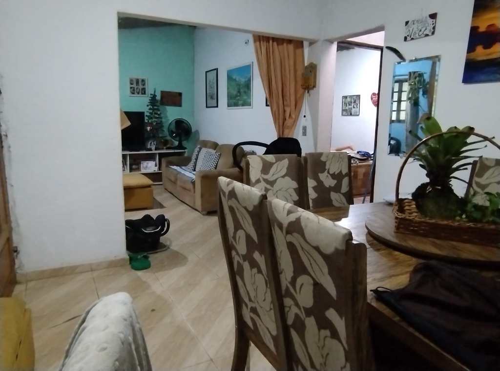 Casa em Itapecerica da Serra, no bairro Itaquaciara