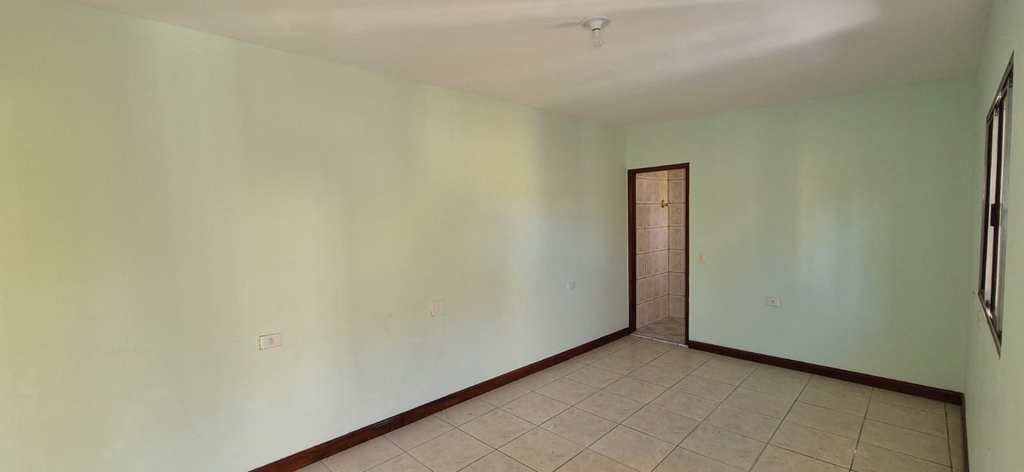 Casa em Itapecerica da Serra, no bairro Parque Paraíso