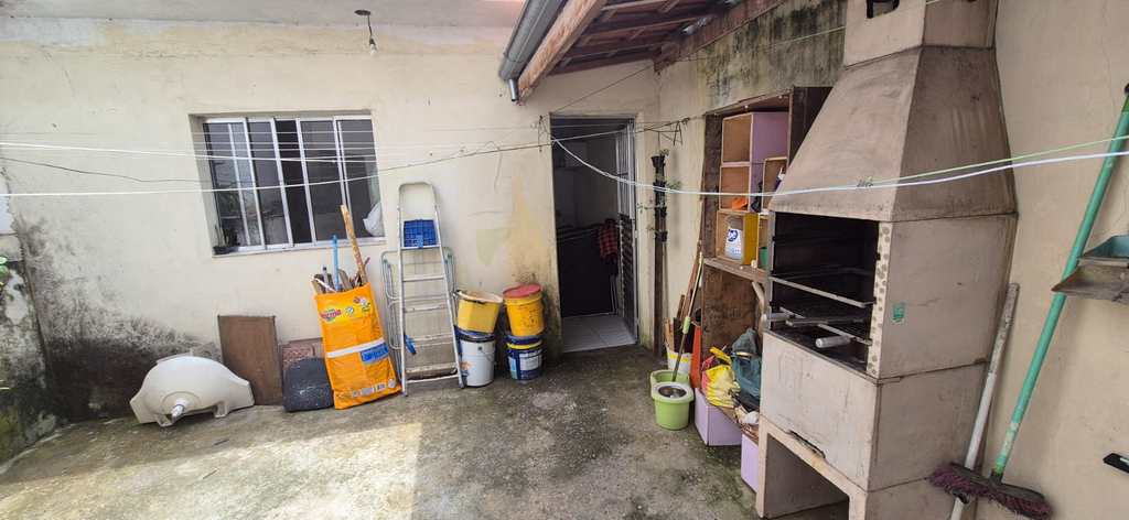Sobrado em Embu das Artes, no bairro Jardim Pinheirinho