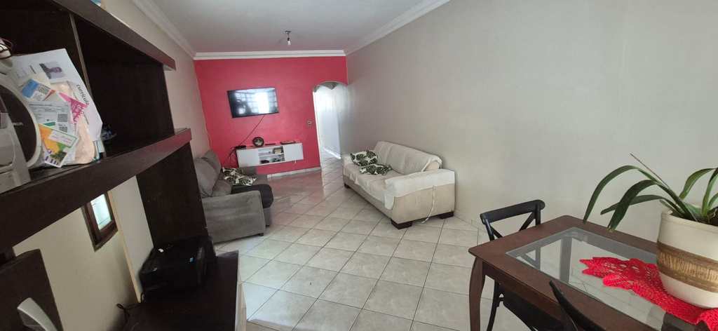 Sobrado em Embu das Artes, no bairro Jardim Pinheirinho