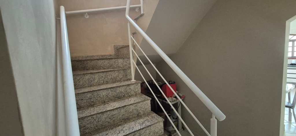 Sobrado em Embu das Artes, no bairro Jardim Pinheirinho