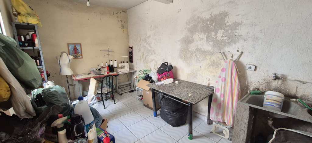 Sobrado em Embu das Artes, no bairro Jardim Pinheirinho