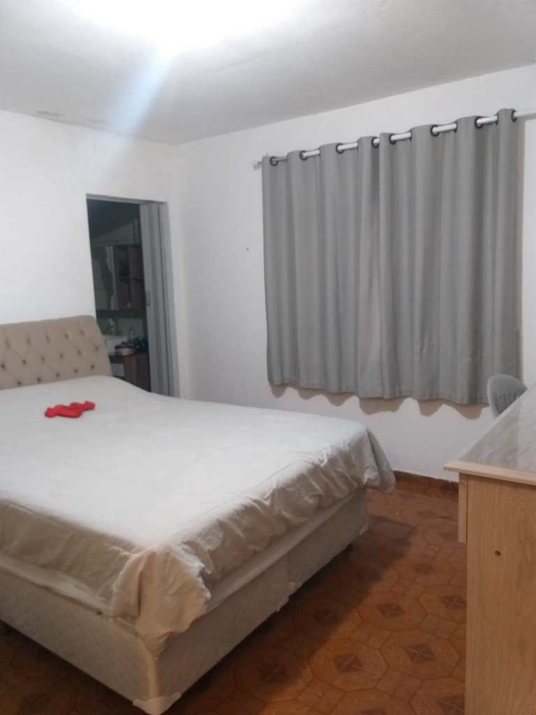 Casa em Itapecerica da Serra, no bairro Jardim das Oliveiras
