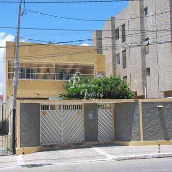 Casa em Jaboatão dos Guararapes, bairro Candeias