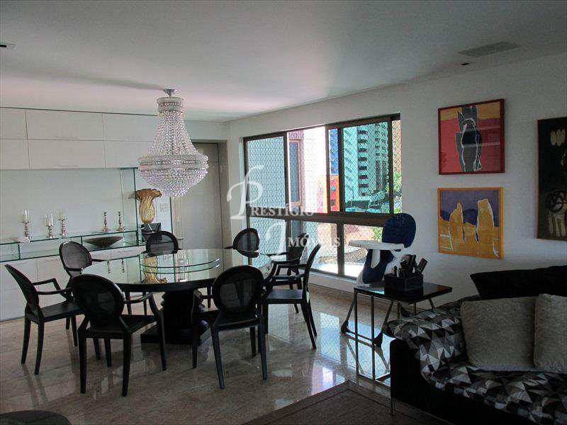Apartamento em Recife, no bairro Madalena