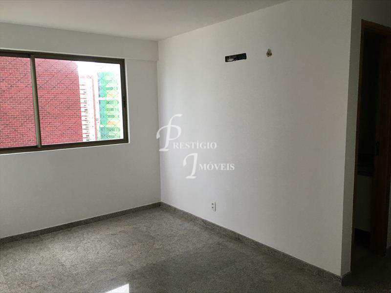 Apartamento em Recife, no bairro Pina