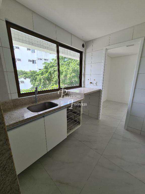 Apartamento em Recife, no bairro Pina