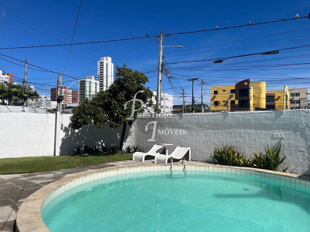 Casa em Jaboatão dos Guararapes, no bairro Piedade