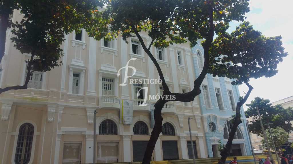 Prédio Comercial em Recife, no bairro Recife